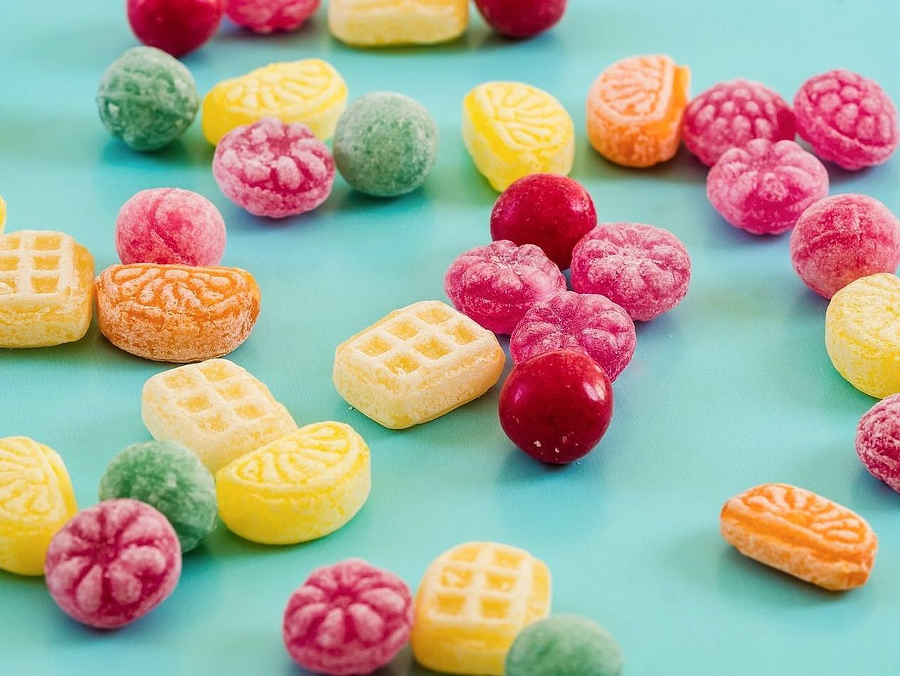 Chupetines de colores variados